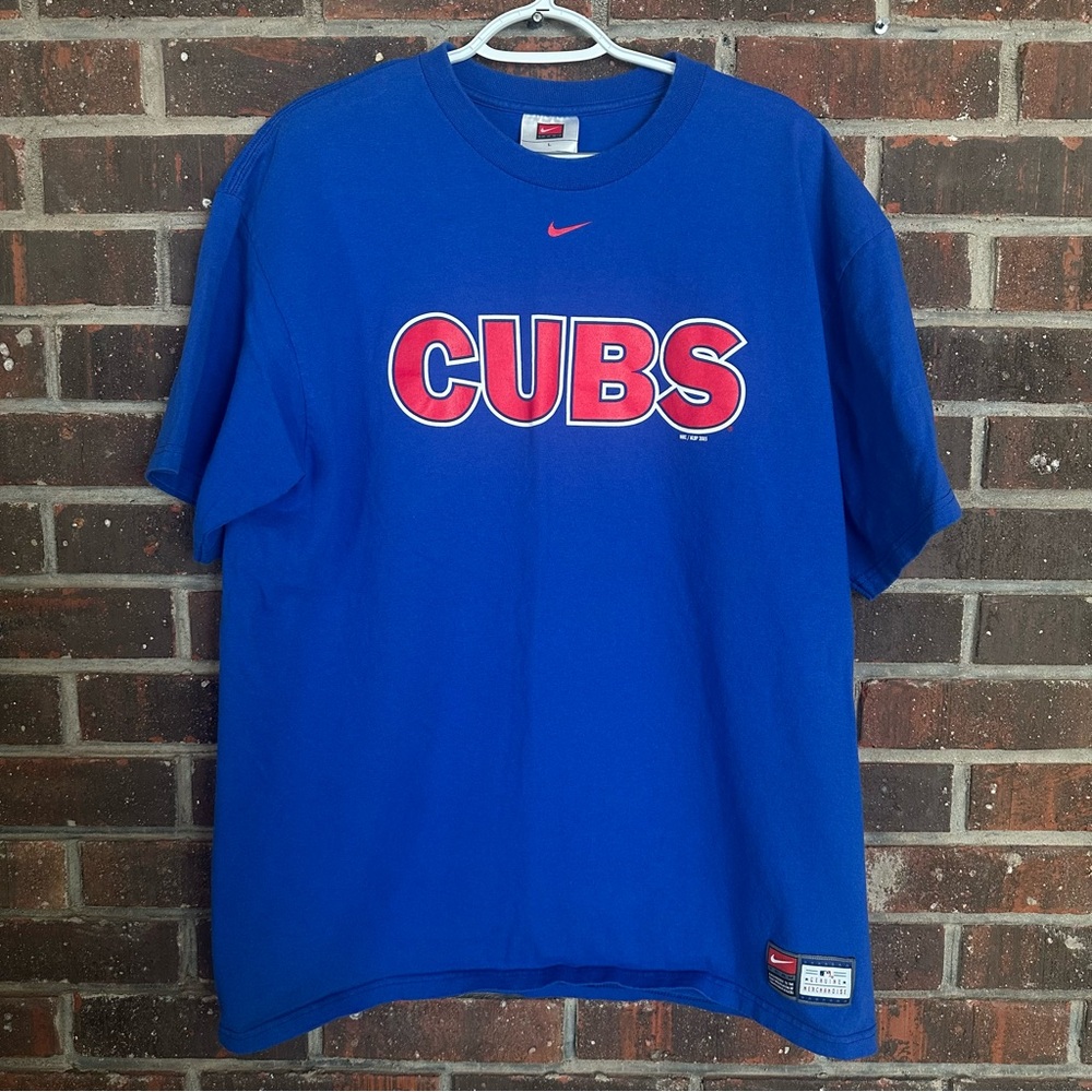 Nike Blue & Red MLB Cubs Short Sleeve Tee